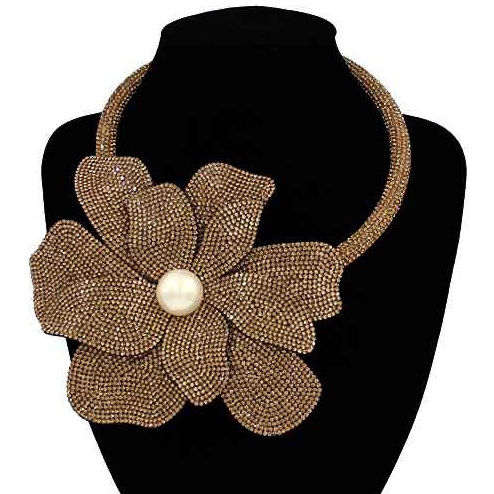 Elegant Gold Floral Necklace - Picture 1 of 3